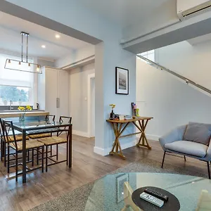 Retreat Villa