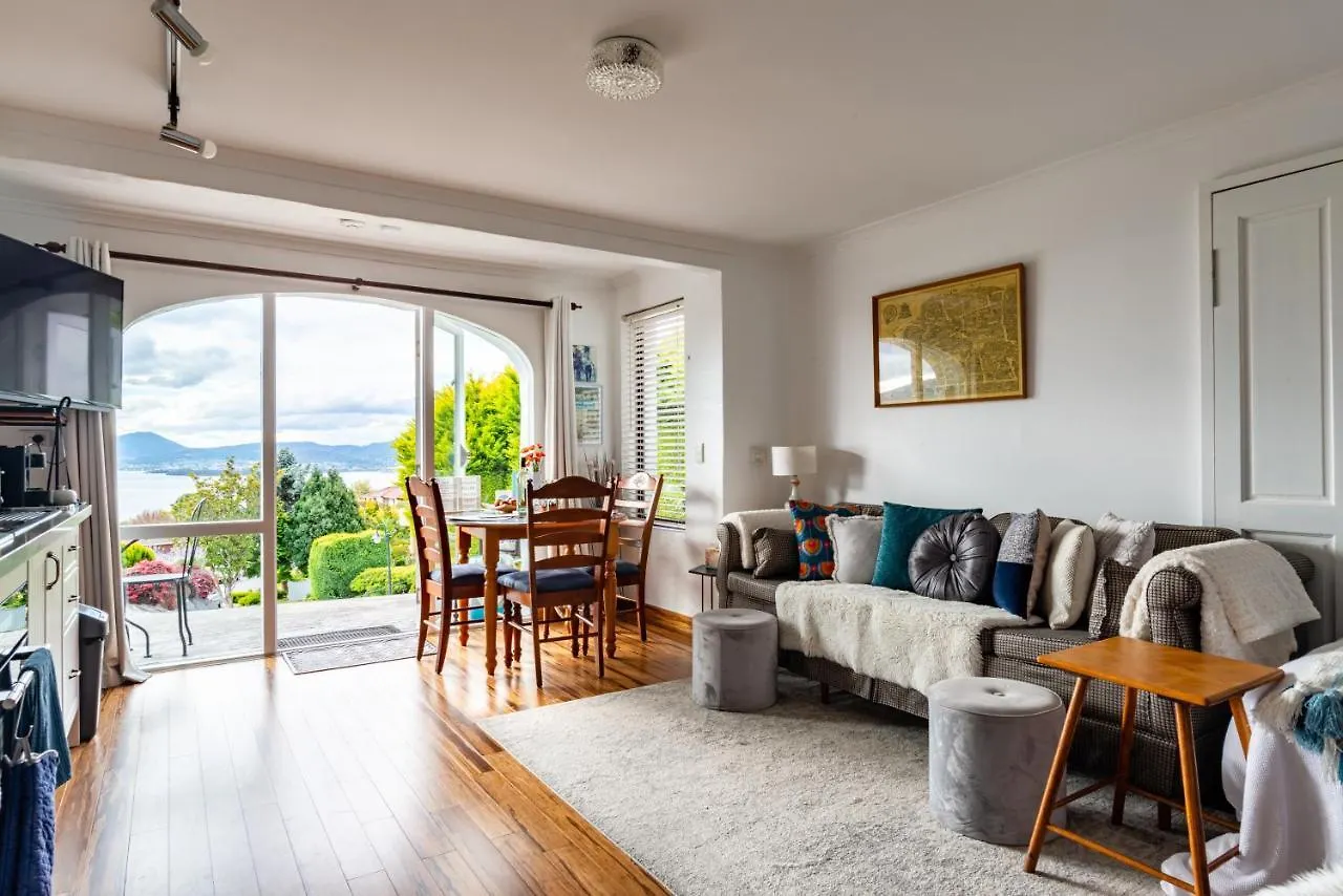 Million Dollar Views Apartment Hobart