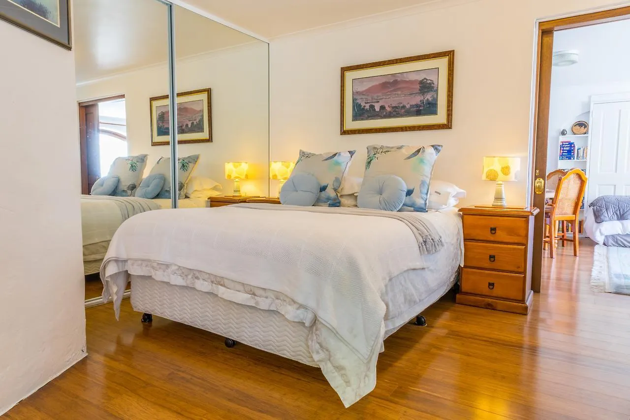 Million Dollar Views Apartment Hobart